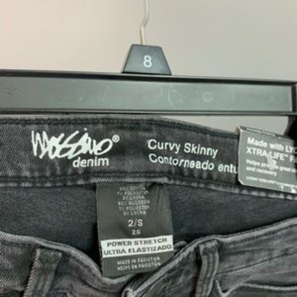 !! Mossimo curvy skinny jeans - Picture 3 of 5